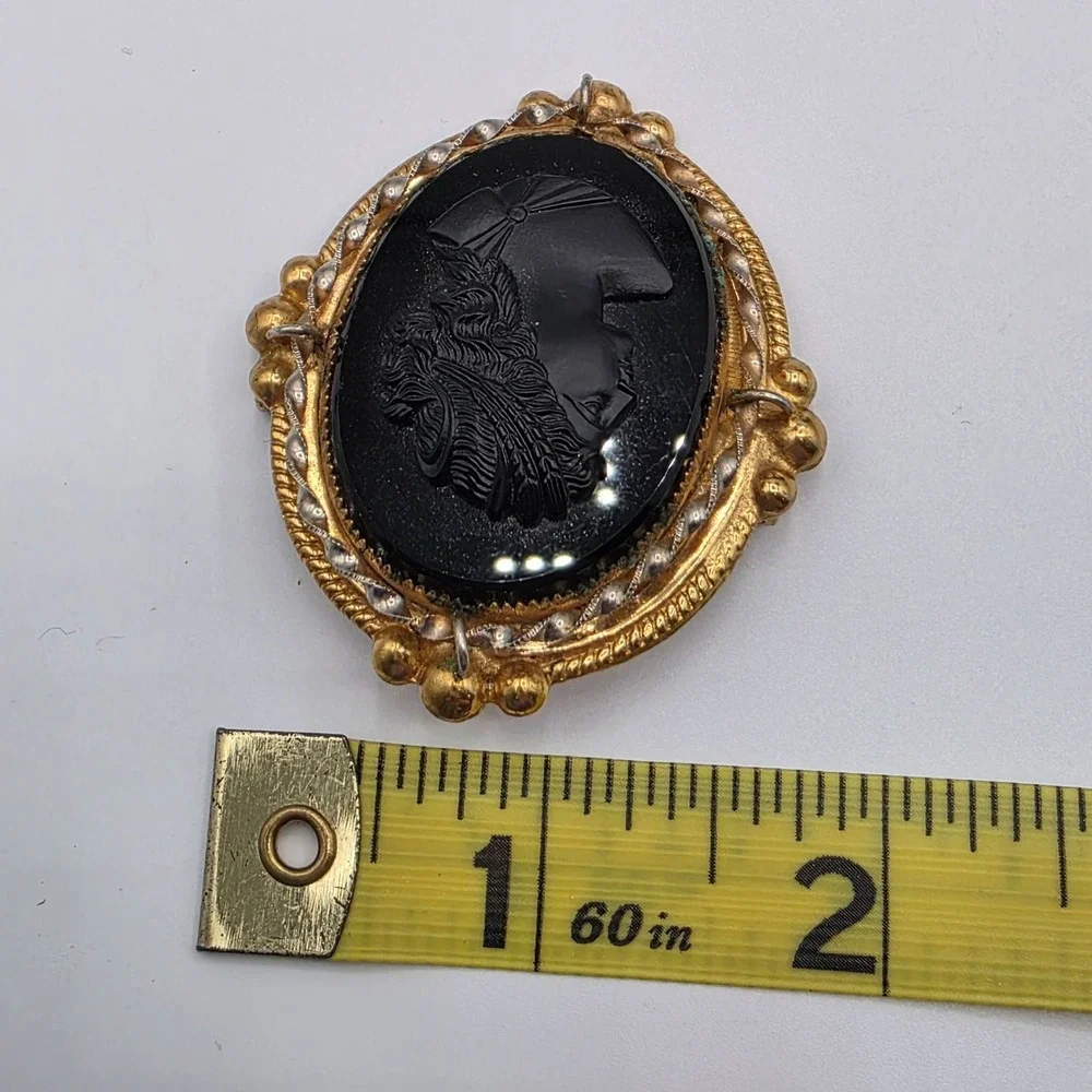 Vintage Black Cameo Brooch Oval Gold Tone Profile‎ Woman Victorian Mourning